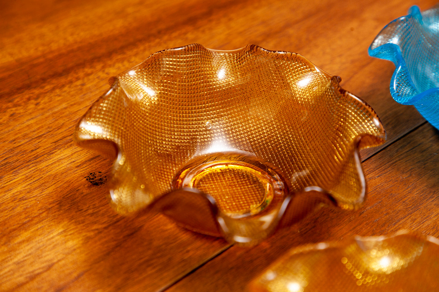 Vintage Italian Mid Century Modern Colony Glass Ruffled Bowl
