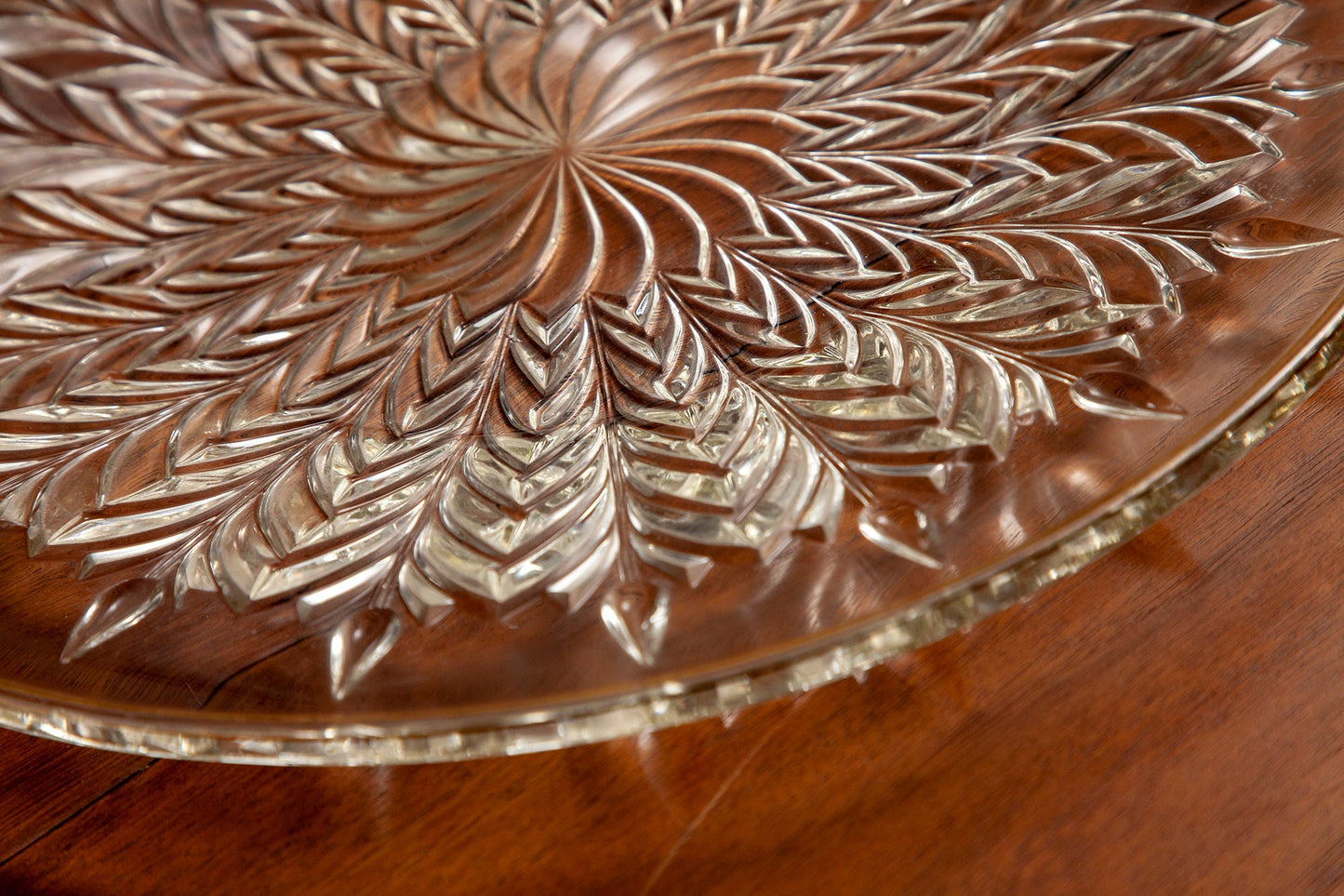 Vintage Rare Jeannette Feather Gold Trim Torte Platter