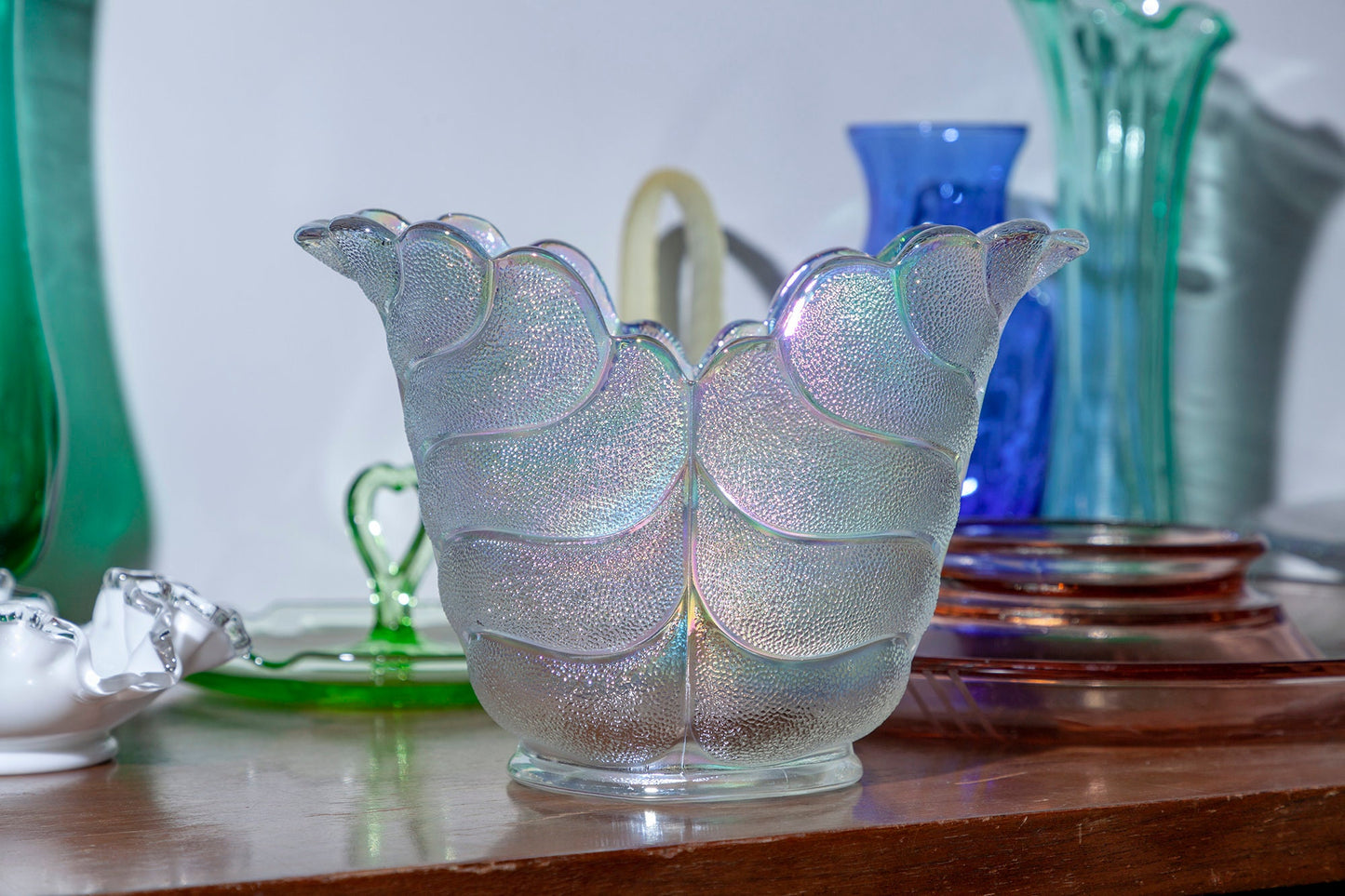 Vintage L.E. Smith Iridescent Art Glass Vase