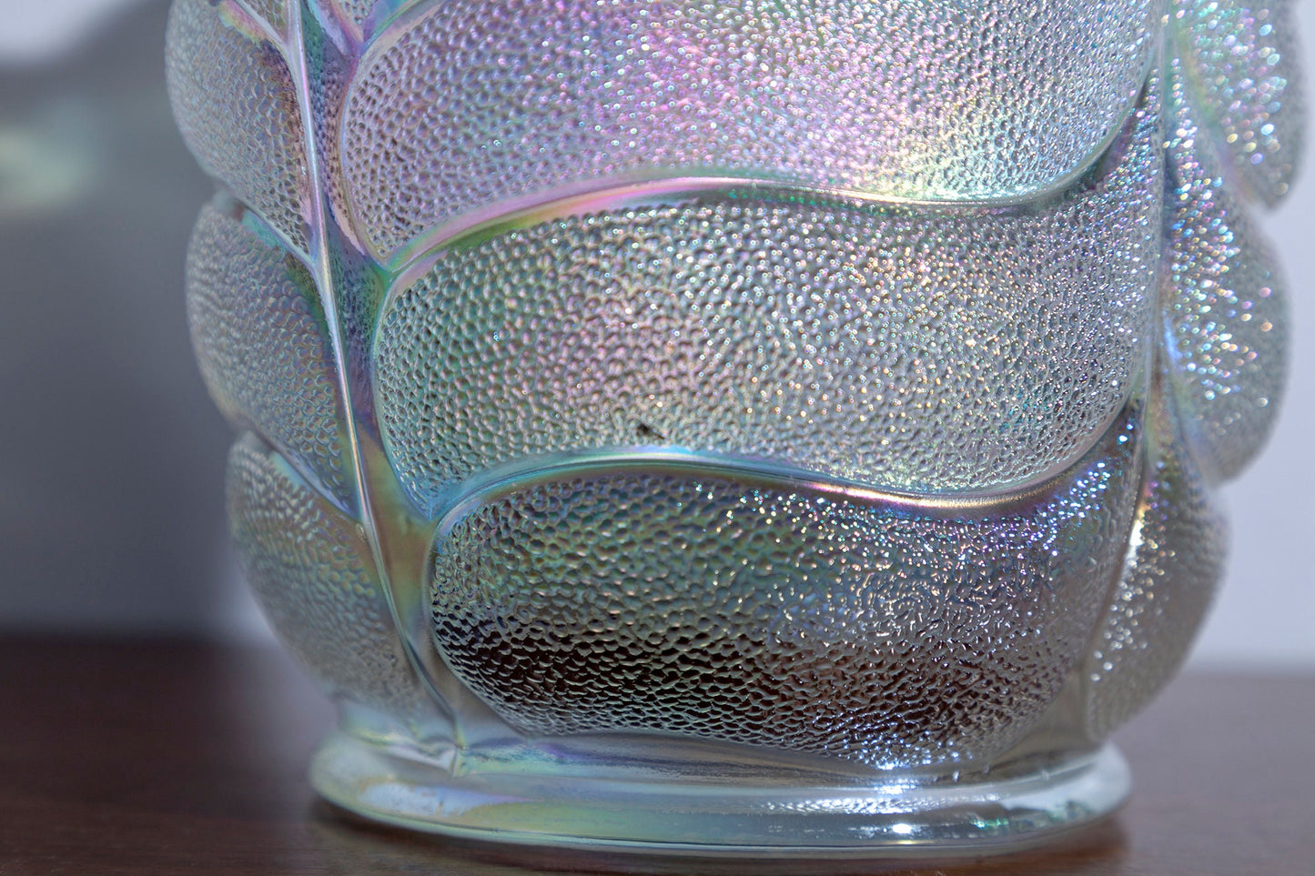 Vintage L.E. Smith Iridescent Art Glass Vase